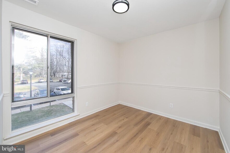 Building Photo - 222 Echelon Rd