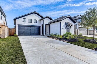 Building Photo - Timber Brook Drive, Sienna, TX 77459 - 3 BR 2 BA single-family home