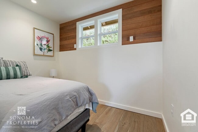 Building Photo - Serena Vista – Modern Mediterranean Retreat!