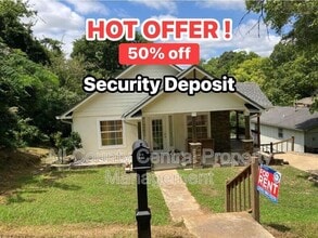 Building Photo - 904 47th Way S