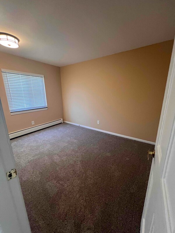 Building Photo - 491 Miller Ave