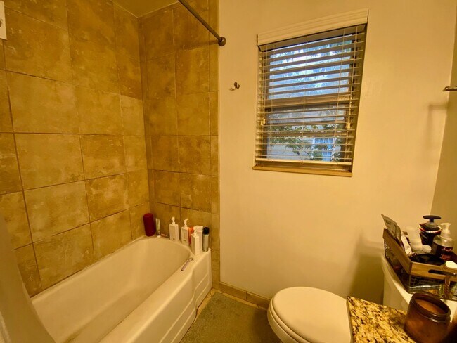 Building Photo - 7622-7624 MAIN STREET