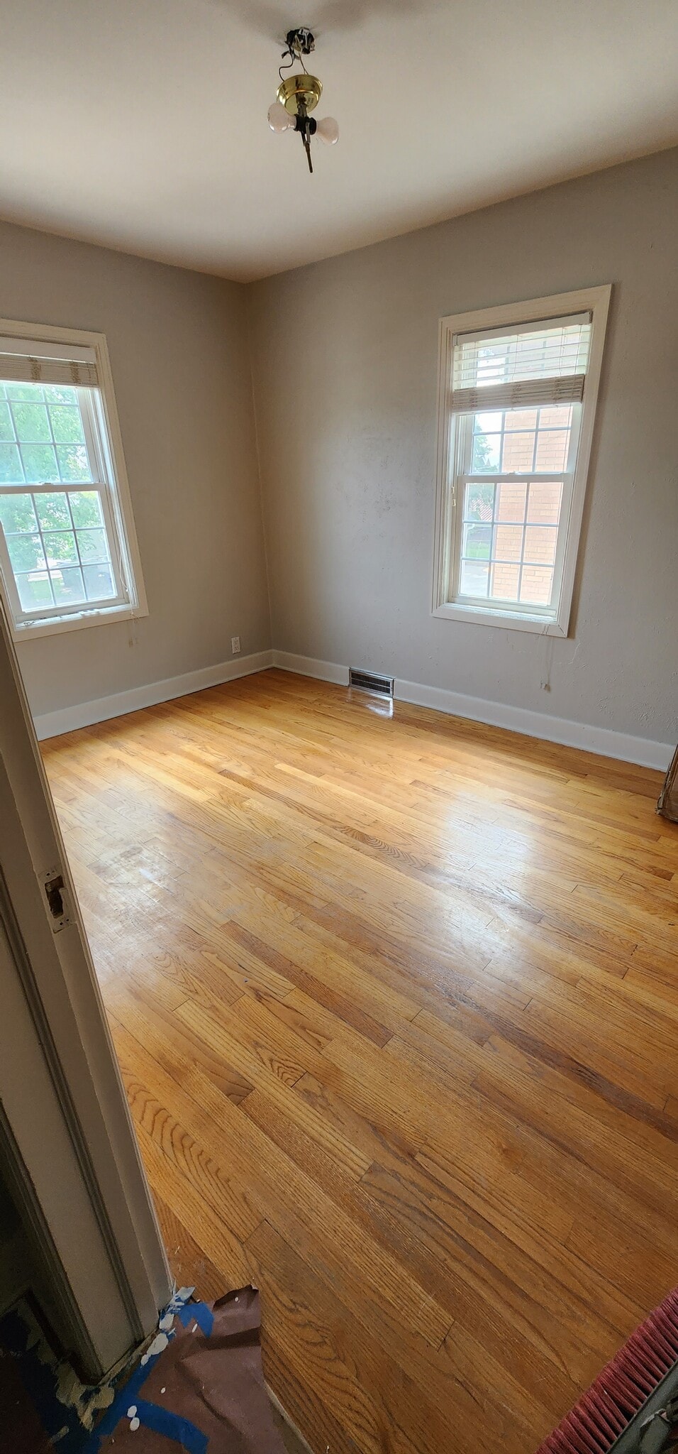 Building Photo - 5017 1/2 California St