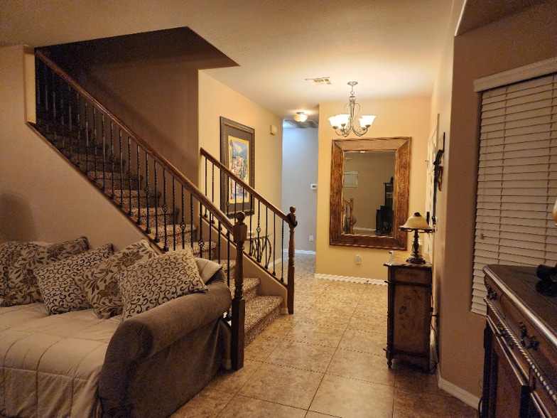 Building Photo - 12616 N 39th St