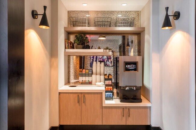 Building Photo - 1510 Clarendon Blvd