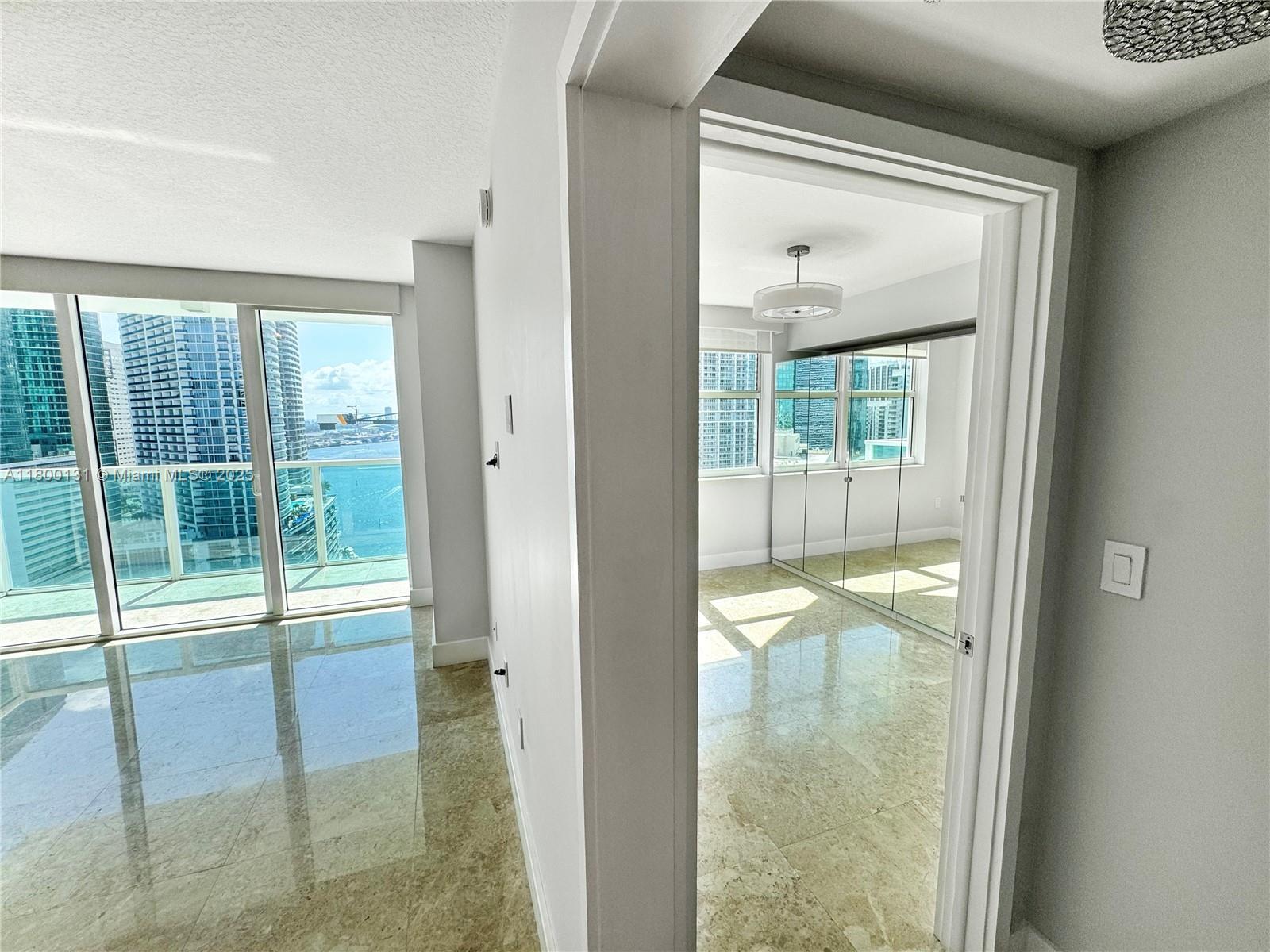 Building Photo - 31 SE 5th St