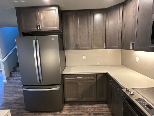 Building Photo - Charming 3 Bedroom 2 bathroom back house in the heart of San Diego's most desirable neighborhoods!