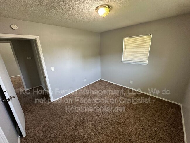 Building Photo - 6500 Ravena Rd