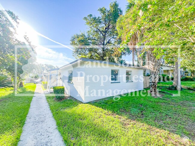 Primary Photo - 742 Park Hill Ave