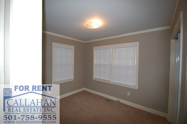 Building Photo - Park Hill 2 Bedroom Unit