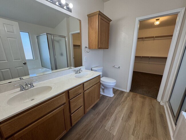 Building Photo - 5203 Causeway Ct
