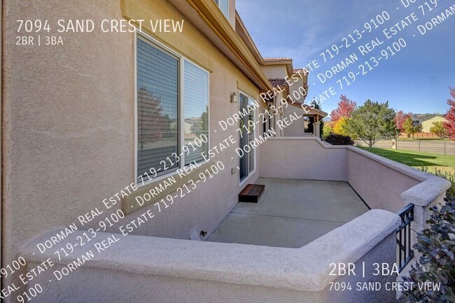 Building Photo - $500 OFF the first month of rent! Townhome...