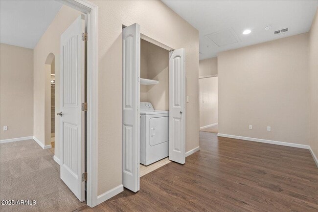 Building Photo - 1406 W Main St