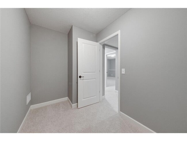 Building Photo - 16810 51st Pl N