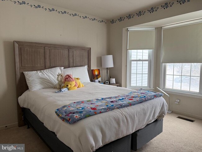 Building Photo - 3 Nathan Ct