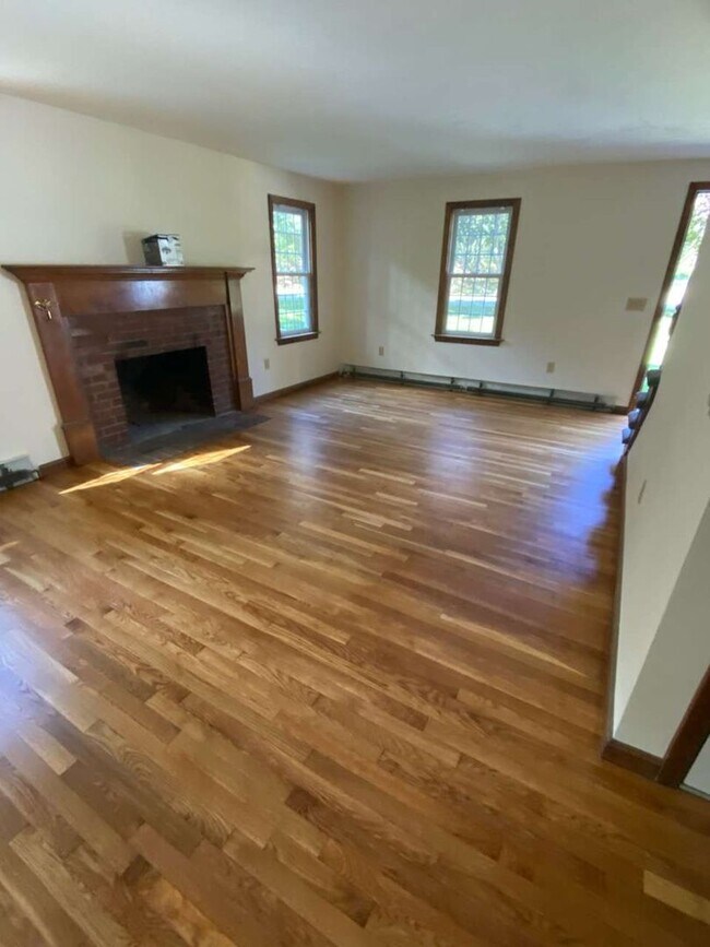 Building Photo - 2 bedroom, 2 bathroom home. South Dennis Ma.