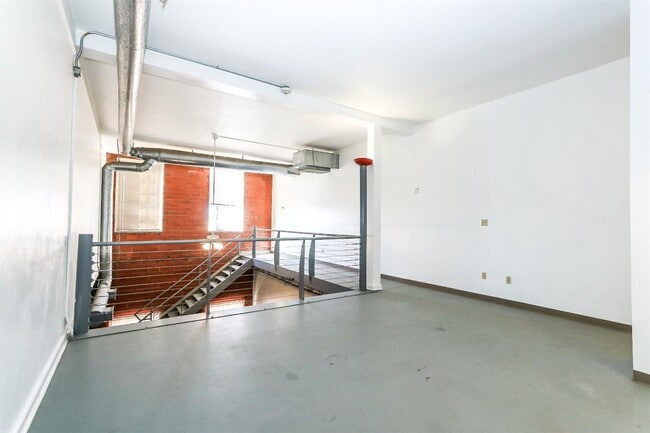 Building Photo - 1414 Texas Ave