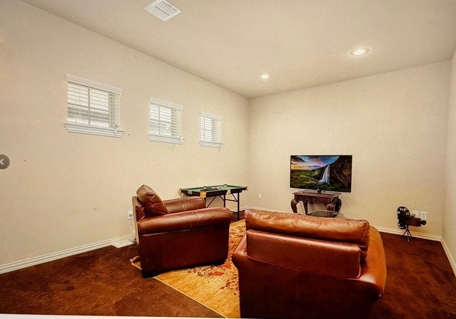 Building Photo - 3108 Hereford Dr