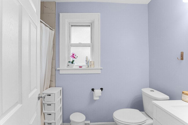 Building Photo - 16310 Carse Ave