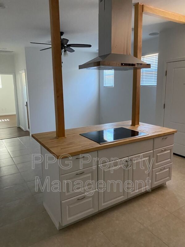 Building Photo - 4209 W Granite Basin Dr