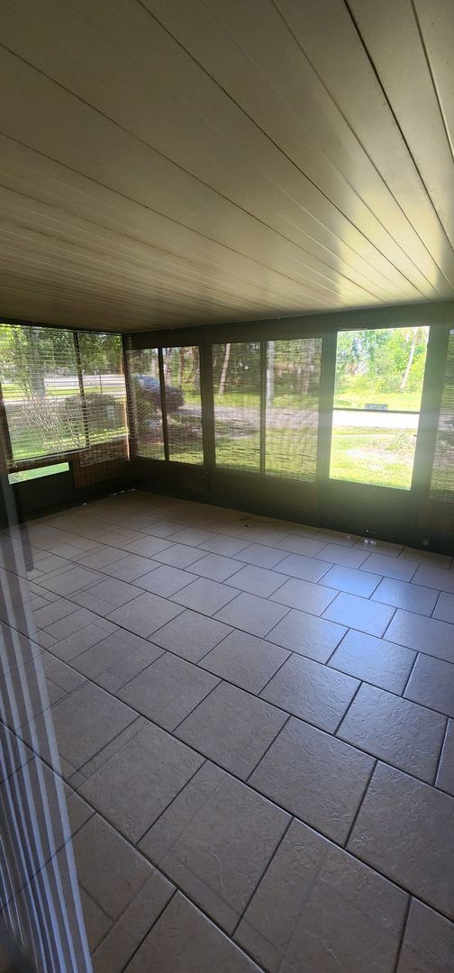 Building Photo - 255 S Tropical Trail
