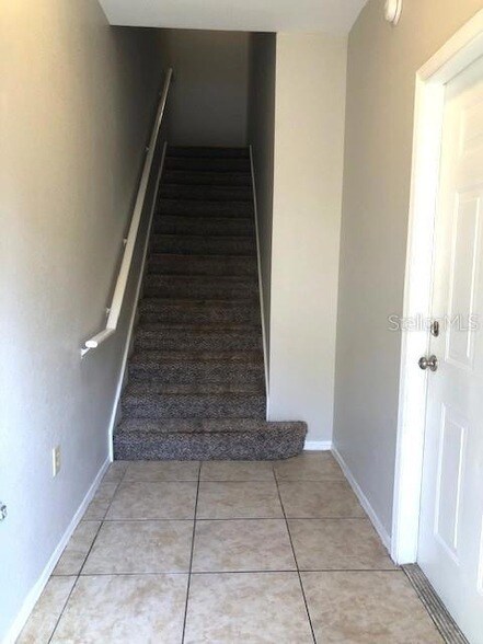 Building Photo - 220 Villa Di Este Terrace