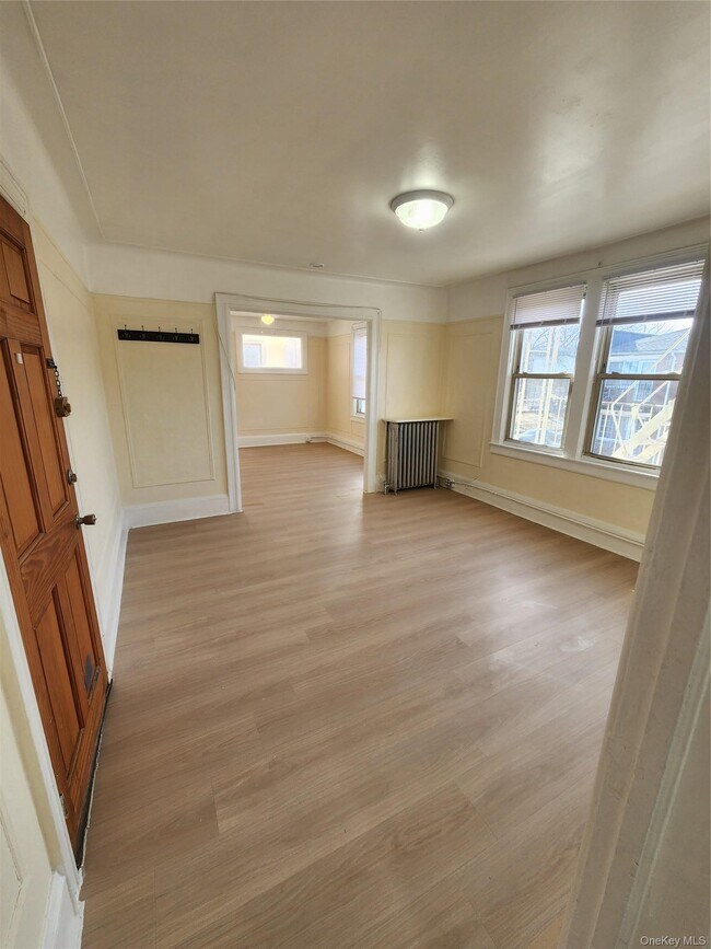 Building Photo - 82-03 Myrtle Ave