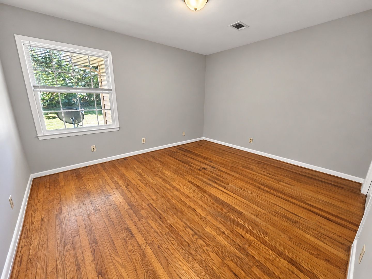 Building Photo - 1304 Brockton Dr
