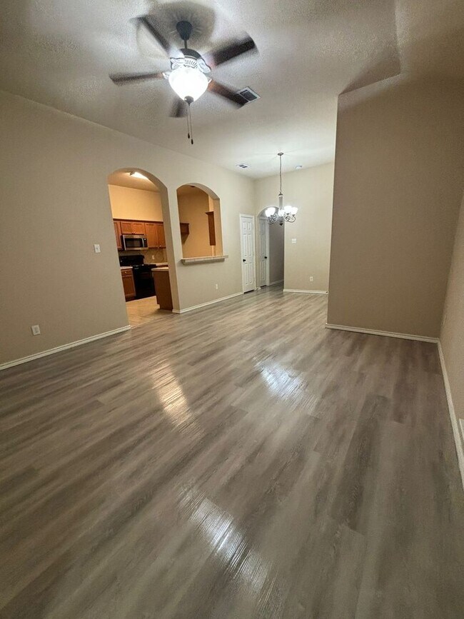 Building Photo - 1510-1512 Piedmont Drive