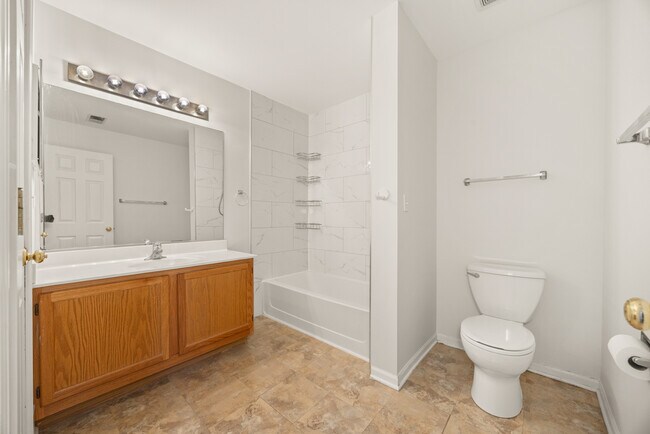 Building Photo - 100 Harvest Gate Rd