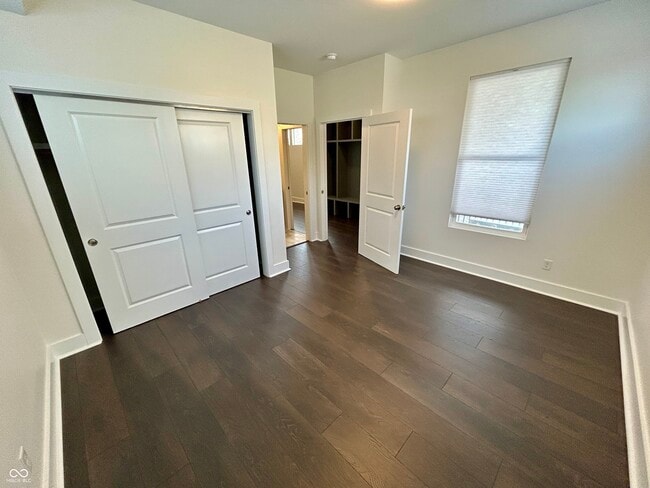 Building Photo - 2511 S Delaware St