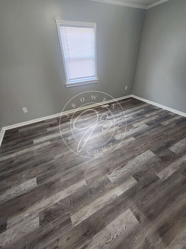 Building Photo - Spacious & Updated 3-Bedroom Home in East Toledo – Birmingham Neighborhood