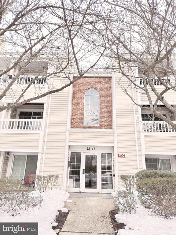 Building Photo - 37 Wickham Ct