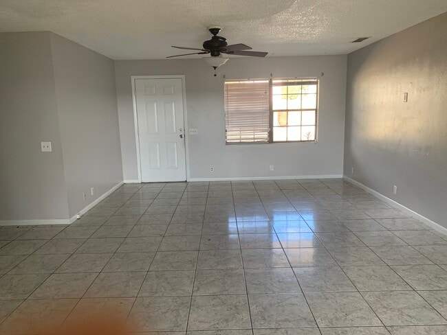 Building Photo - 838 Osceola Ave