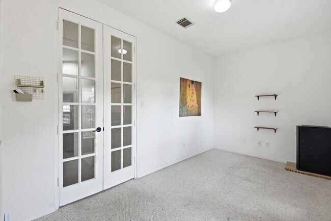 Building Photo - 1714 W Webster St