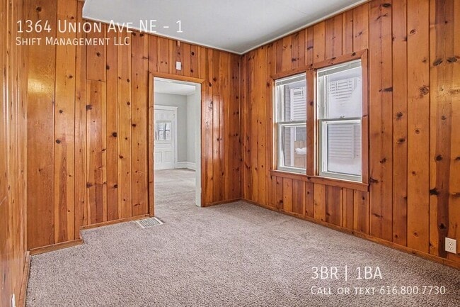 Building Photo - 1364 Union Ave NE