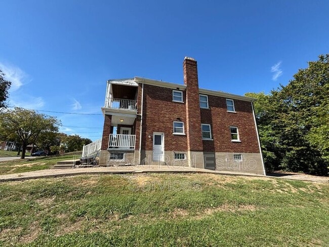 Building Photo - 1740 Carrahen Ave