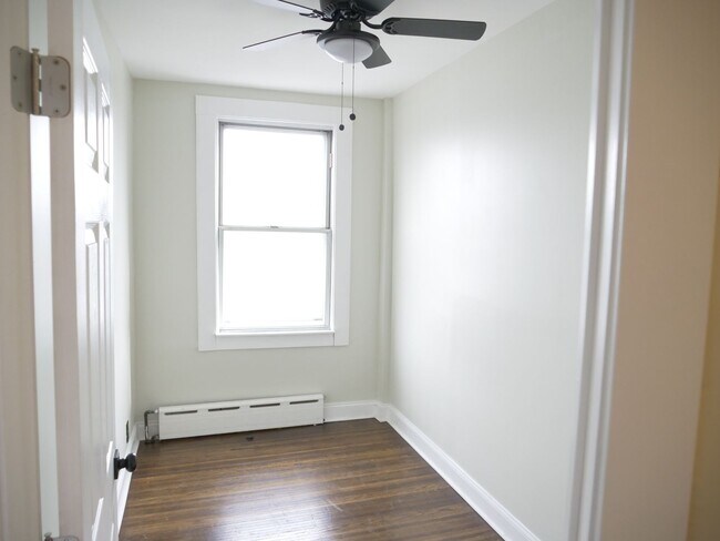 Building Photo - 7356 Garman St