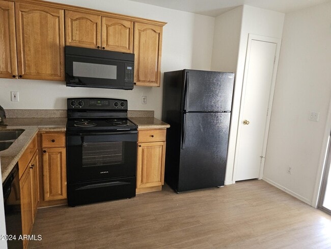 Building Photo - 13503 W Canyon Creek Dr