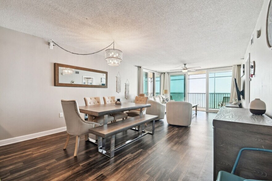 Building Photo - 15400 Gulf Blvd