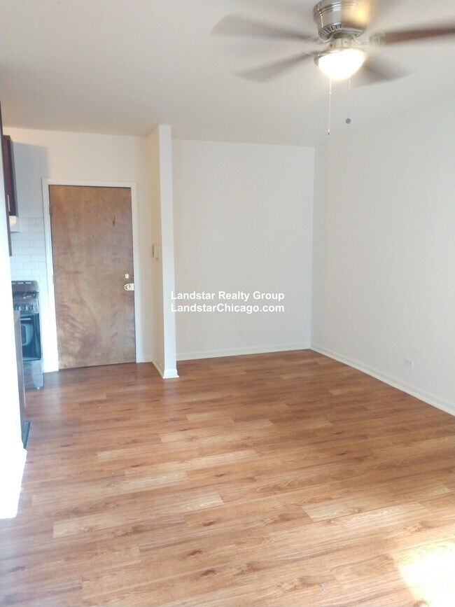 Building Photo - 4045.5 N Mozart St