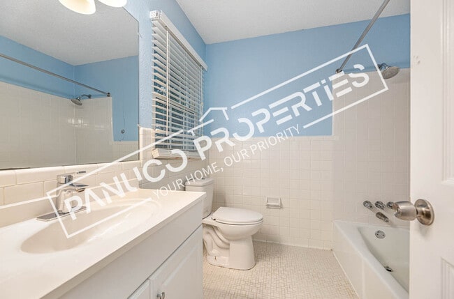 Building Photo - 4716 Champion Ct
