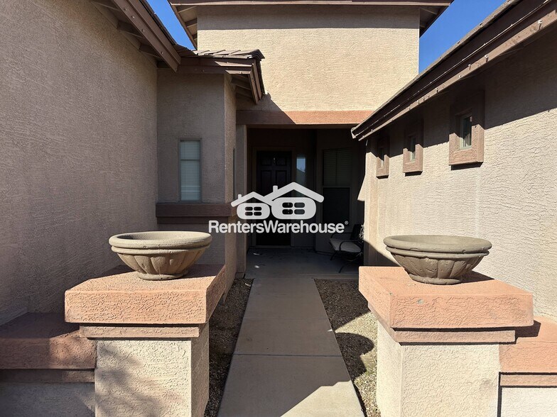 Building Photo - 16130 N 181st Ave