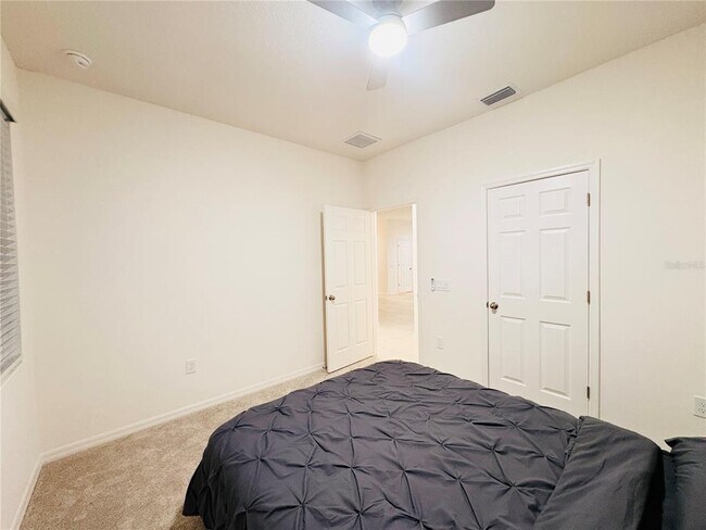 Building Photo - 1568 Sky Lks Dr