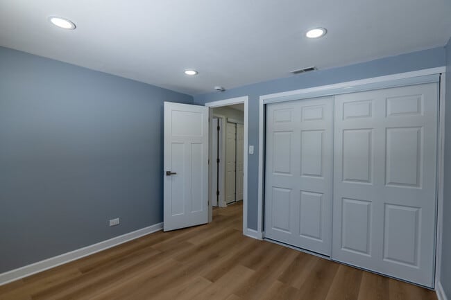 Building Photo - 124 Westover Ln