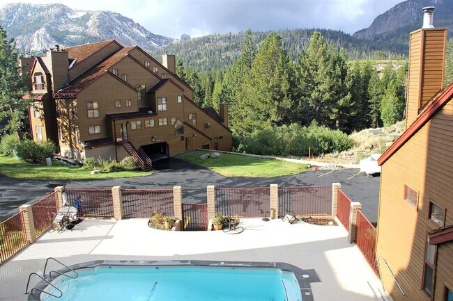 Building Photo - Fully Remodeled 1BD + Private Bunk Room | 2BA | Aspen Creek – $3,100/Month