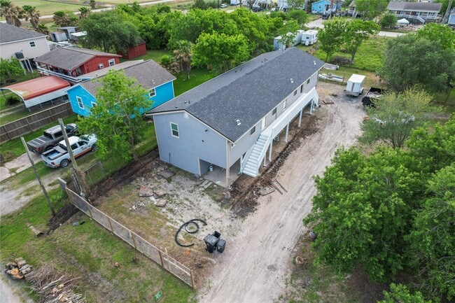 Building Photo - 316 20th St