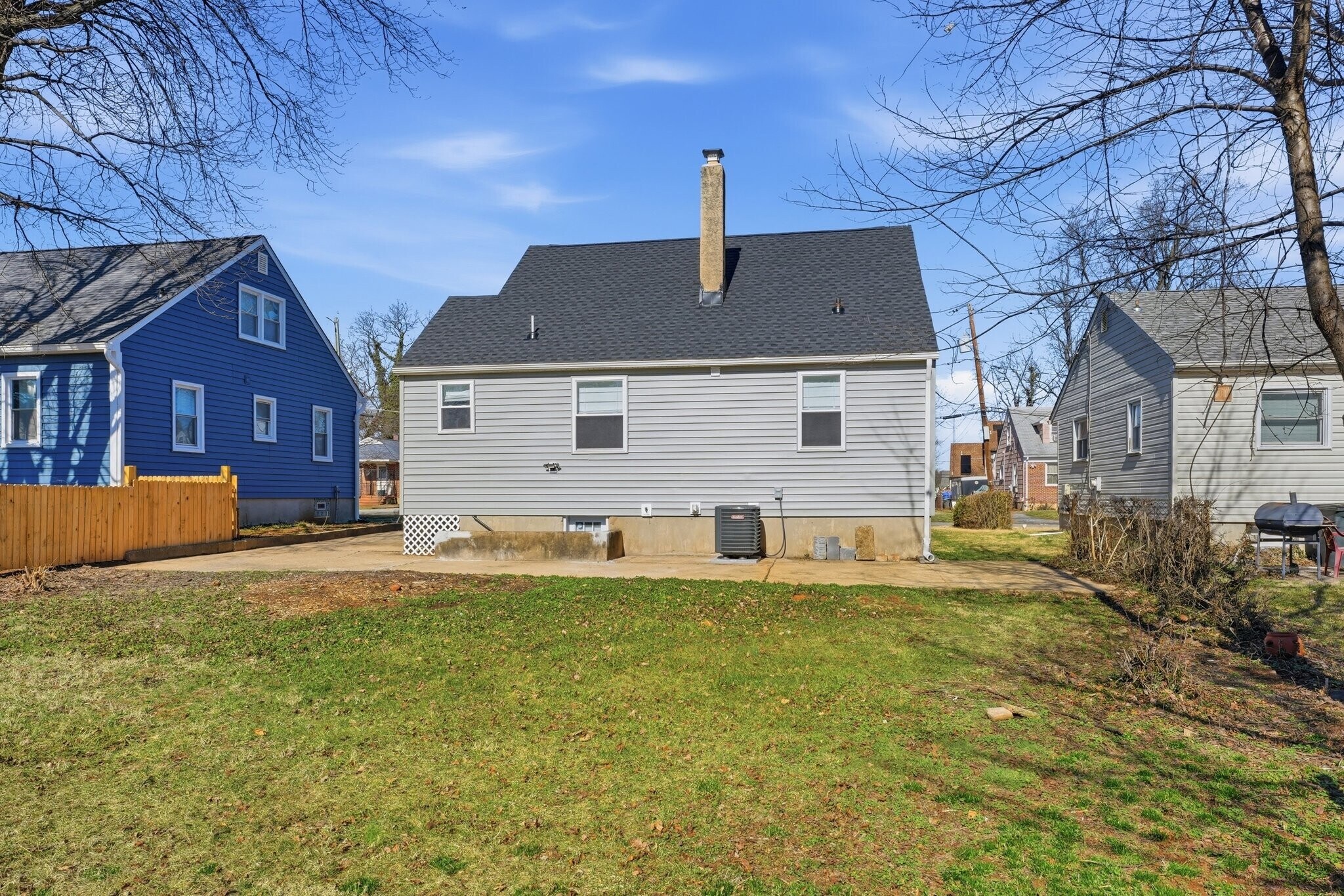 Building Photo - 3615 Kenmar Rd