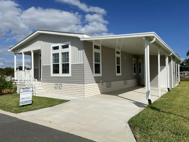 Primary Photo - 10788 SW 32nd Ave