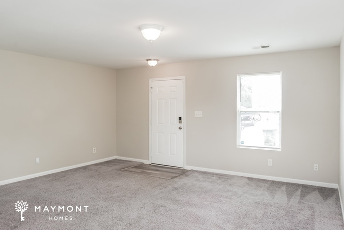 Building Photo - 130 Dormont Dr NE